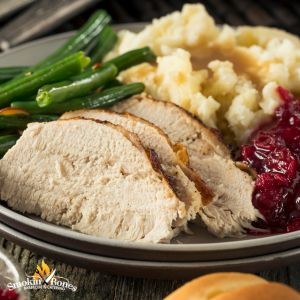 How to Host the Perfect Family Gathering with Turkey Dinner Delivery